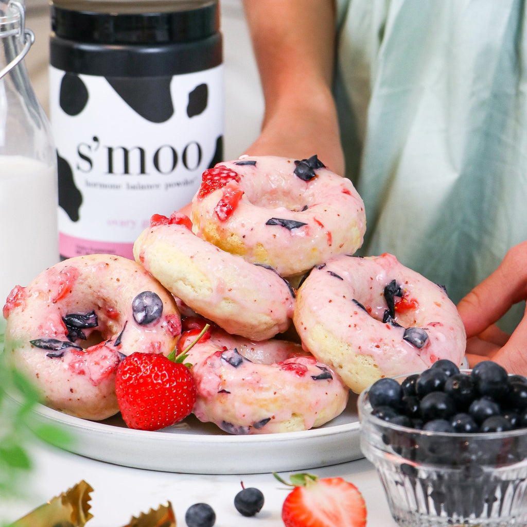 Strawberry Baked Doughnuts - The S’moo Co